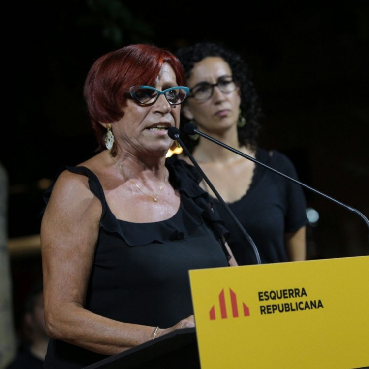 Trini Capdevila al Fossar de les Moreres