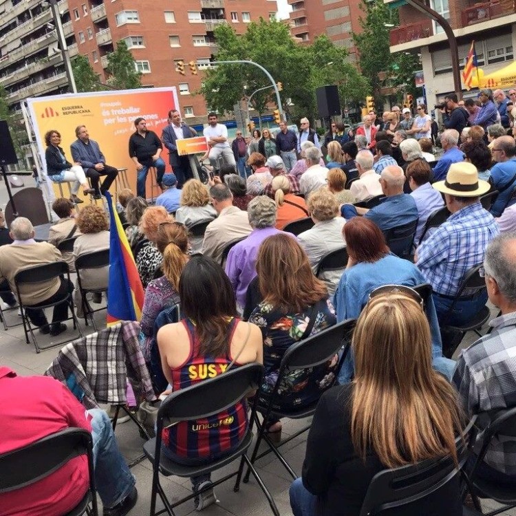 Alfred Bosch a l'acte a la Rambla Brasil de Sants